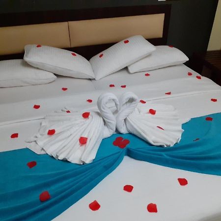 Seasunbeach Hotel Maldives Hulhumale Bagian luar foto