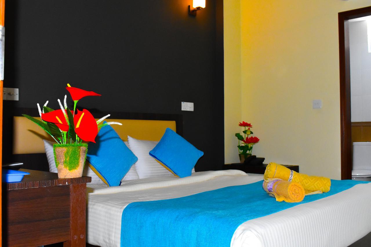 Seasunbeach Hotel Maldives Hulhumale Bagian luar foto