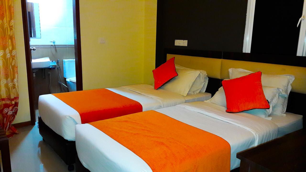 Seasunbeach Hotel Maldives Hulhumale Bagian luar foto