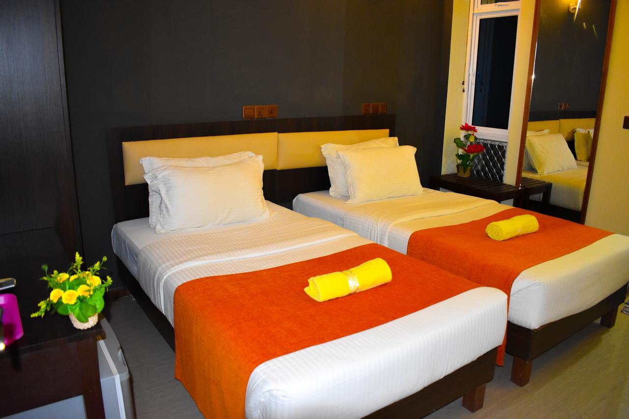Seasunbeach Hotel Maldives Hulhumale Bagian luar foto