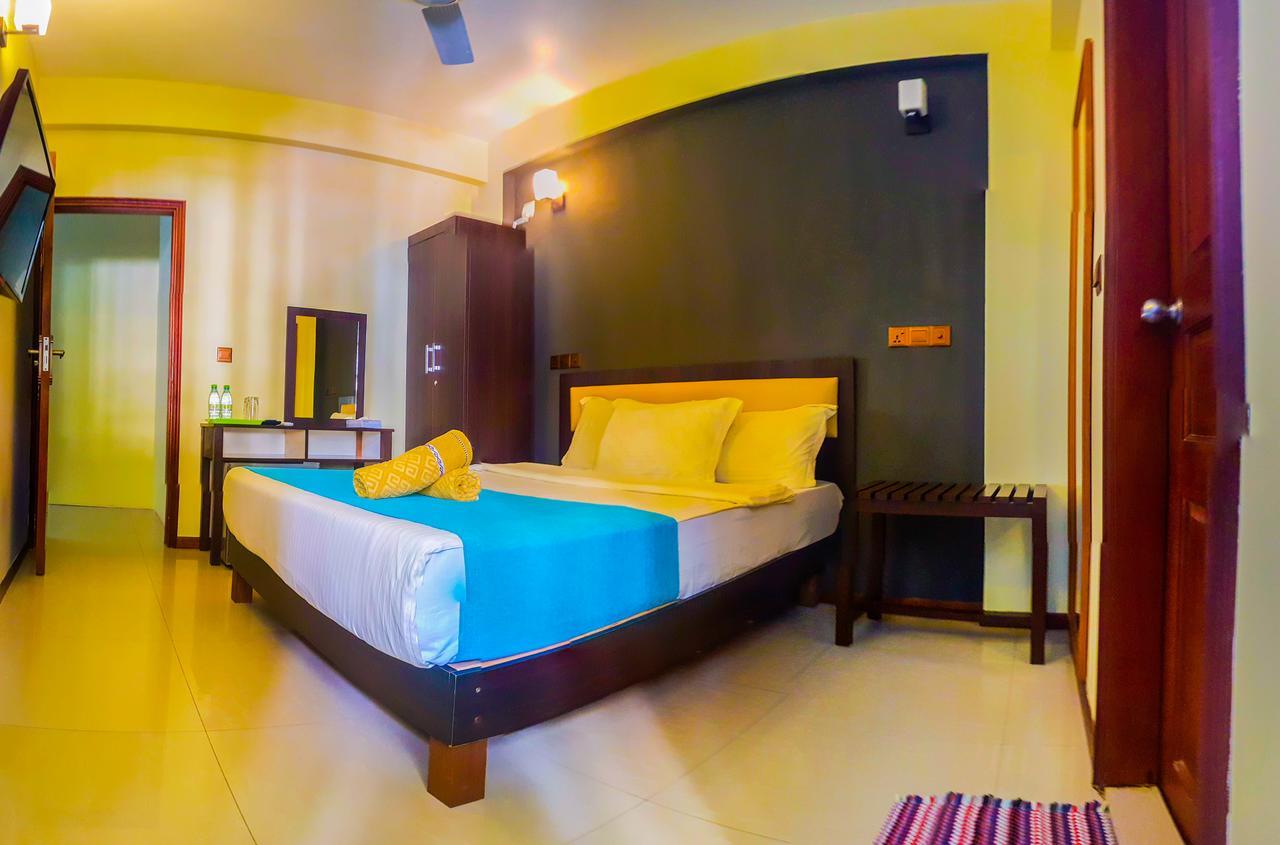 Seasunbeach Hotel Maldives Hulhumale Bagian luar foto