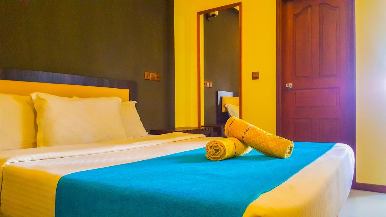 Seasunbeach Hotel Maldives Hulhumale Bagian luar foto