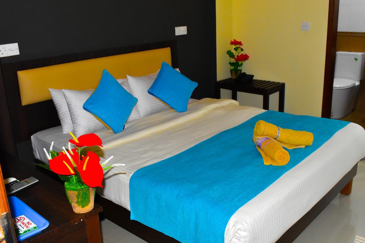 Seasunbeach Hotel Maldives Hulhumale Bagian luar foto